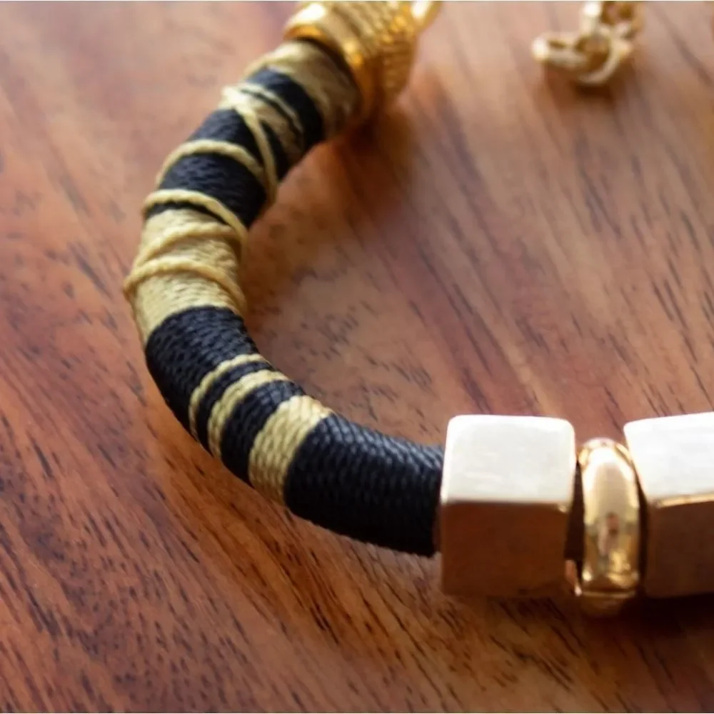 Handmade bracelet gold details brown adjustable new - Picture 3 of 4